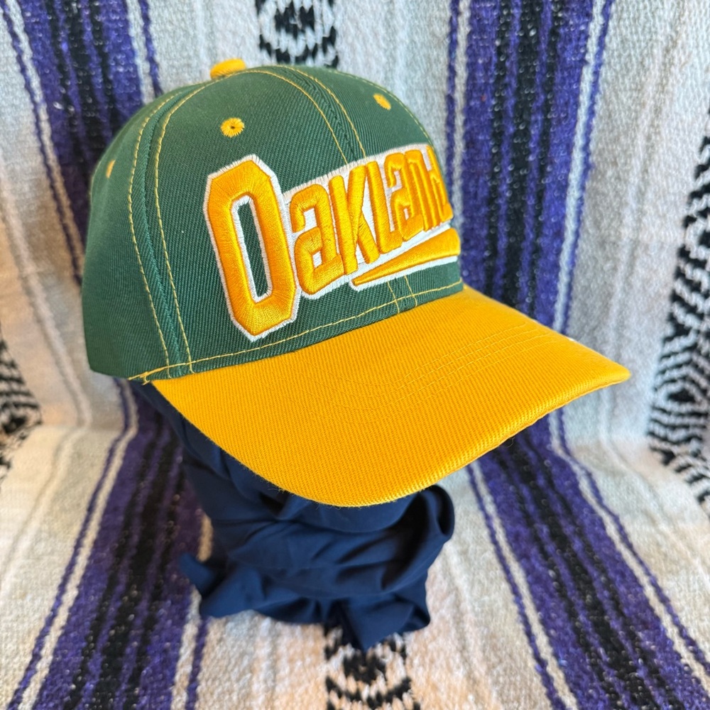 Oakland A’s Athletics Baseball Cap Hat Green Yellow Bill Logo Large Logo